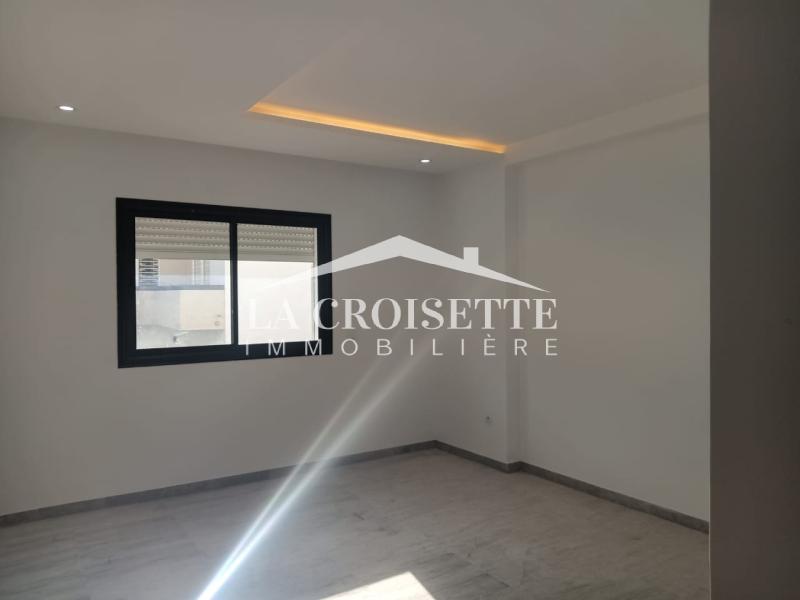 Appartement S+2 à La Soukra